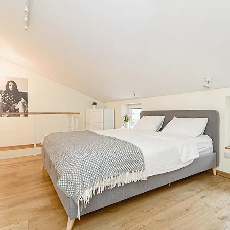 Apartment 2 Floors New Town By Urban Rent *