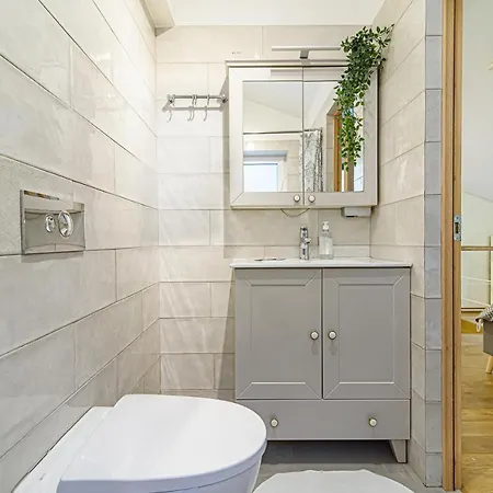 2 Floors New Town By Urban Rent Apartment