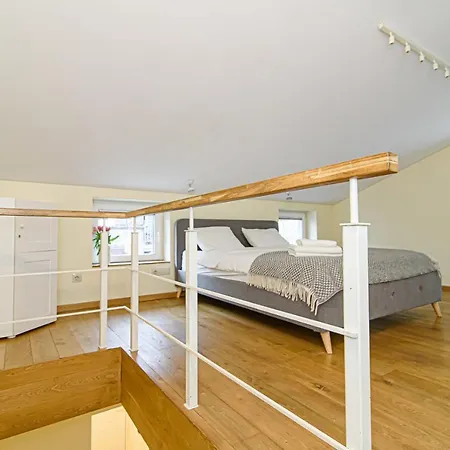 2 Floors New Town By Urban Rent Apartman